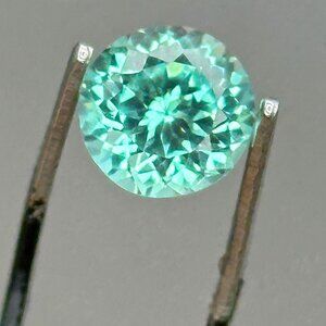 GORGEOUS Certified Tiffany Blue Sapphire